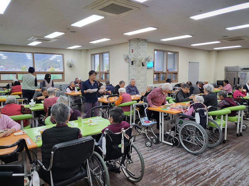 아름다운 동행봉사단 ‘사랑의 짜장면’나눔 봉사 2